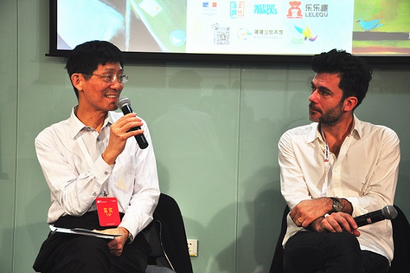 刘绪源与塔莱克对谈1.jpg