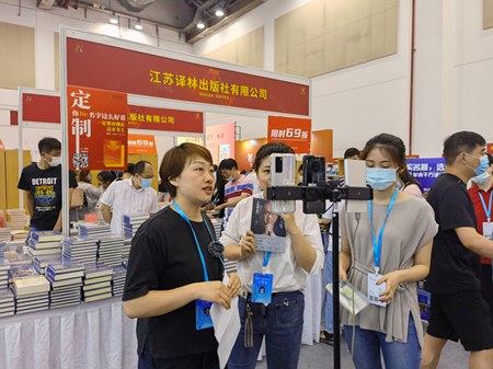 微信图片_20220420154042_副本.png